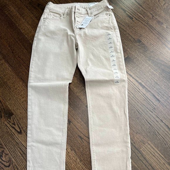 Old Navy Women's Boyfriend Jeans in Light Tan - Picture 1 of 5
